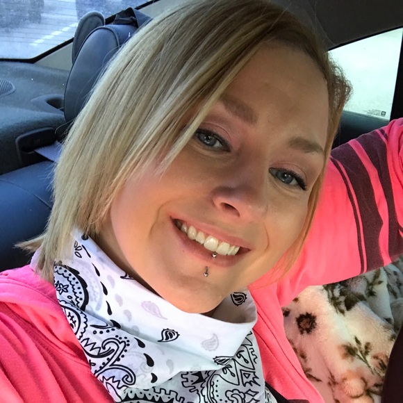 Meet your Posher, Megan - Picture 1 of 1